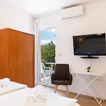 Seaside By Jr Apartahotel 3*