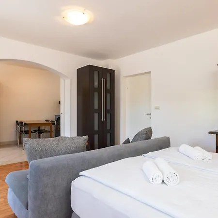 Aparthotel Seaside By Jr